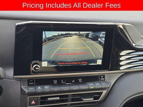 Used 2025 Toyota Camry SE w/ Convenience Package FWD image 21