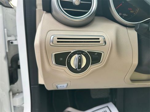 Used 2021 Mercedes-Benz C 300 C 300 image 21