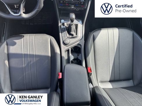 Used 2024 Volkswagen Tiguan SE R-Line AWD/4WD image 18