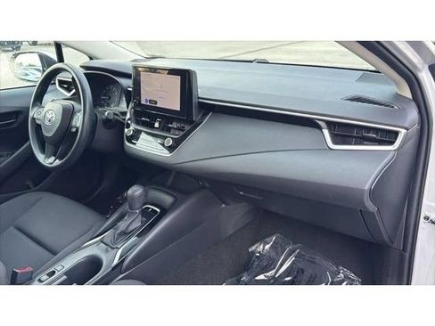 Certified 2024 Toyota Corolla LE w/ LE Convenience Package FWD image 40