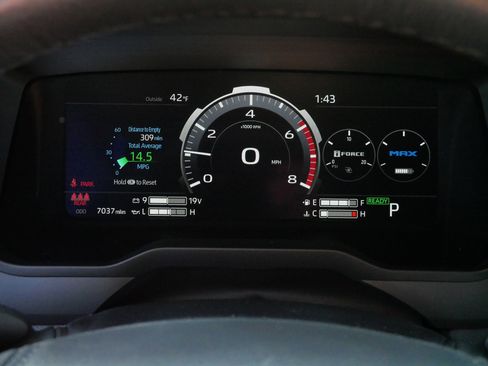 Used 2025 Toyota Tundra Limited image 21