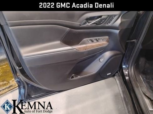Used 2022 GMC Acadia Denali w/ Denali Ultimate Package image 11