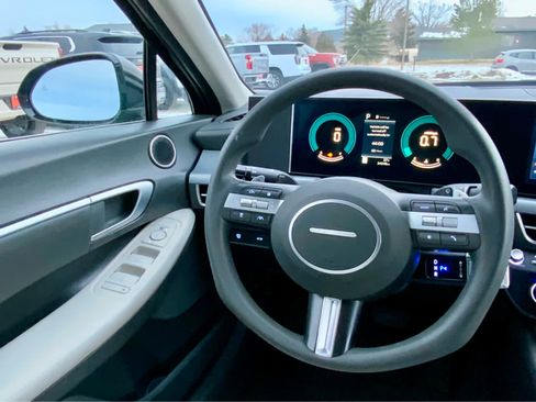 Used 2024 Hyundai Sonata SEL image 35