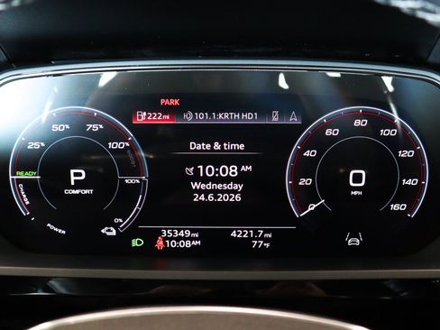 Used 2024 Audi Q8 e-tron Premium Plus w/ Premium Plus Package AWD/4WD image 19