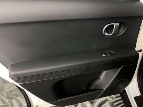 Used 2024 Hyundai Ioniq 5 SE image 28