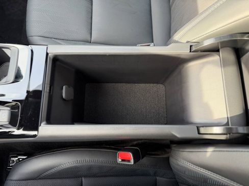 New 2026 Toyota Camry Hybrid AWD/4WD image 23