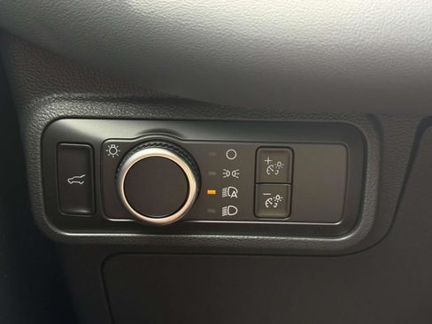 New 2026 Ford Explorer Active RWD image 18