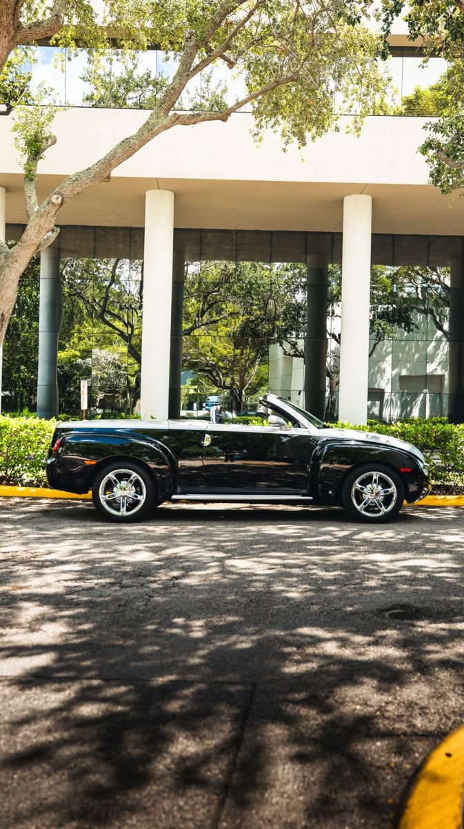 Used 2006 Chevrolet SSR w/ Preferred Equipment Group RWD image 34