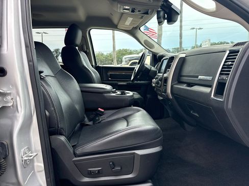 Used 2017 RAM 1500 Laramie RWD image 9