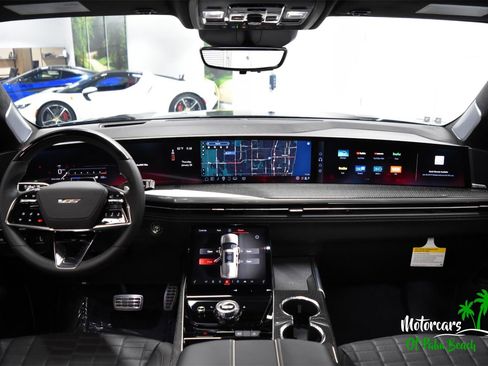 Used 2026 Cadillac Escalade V w/ LPO, ONYX Package image 38