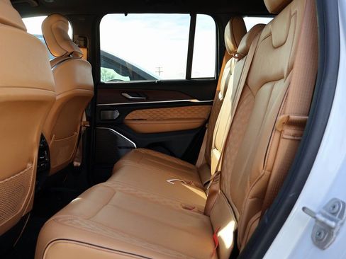 Used 2022 Jeep Grand Cherokee Summit w/ Advanced Protech Group IV image 15