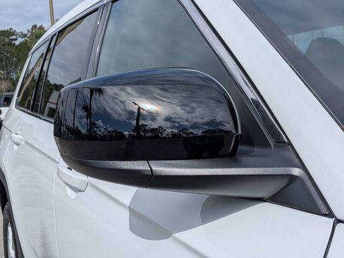 New 2026 Jeep Grand Cherokee L Laredo image 11