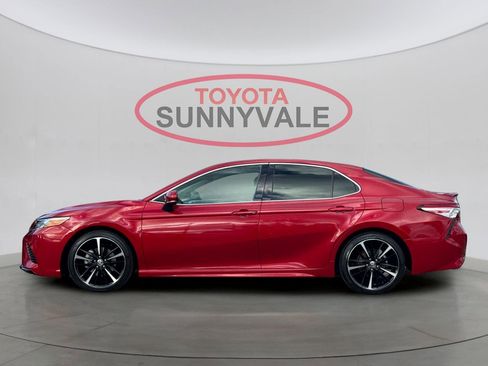 Used 2020 Toyota Camry XSE image 7