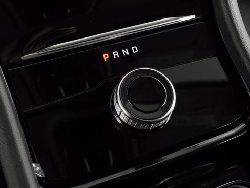 Certified 2022 Jeep Grand Cherokee Laredo w/ Luxury Tech Group I image 29