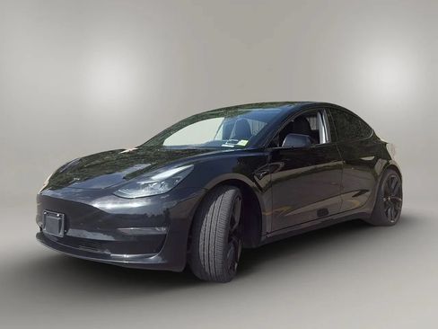 Used 2022 Tesla Model 3 Long Range AWD/4WD image 3