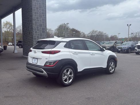 Used 2023 Hyundai Kona SEL AWD/4WD image 6