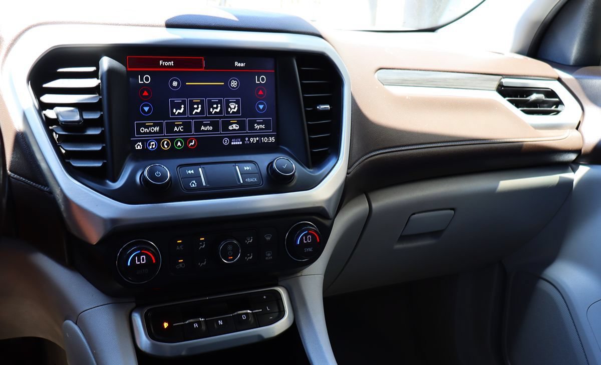 Used 2020 GMC Acadia SLT w/ LPO, Cargo Package FWD image 45