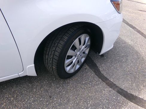 Used 2017 Nissan Sentra S FWD image 21