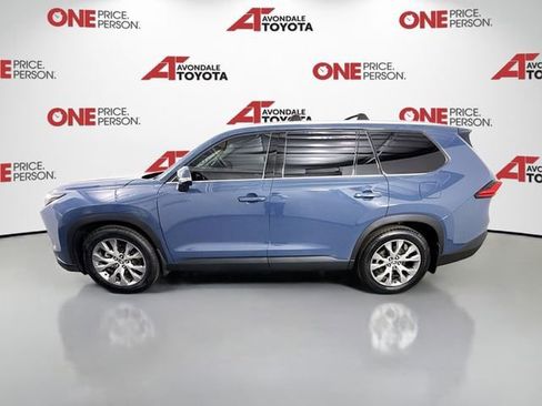 Certified 2024 Toyota Grand Highlander Limited AWD/4WD image 4