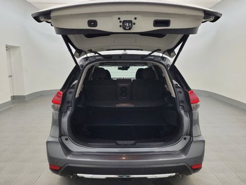 Used 2019 Nissan Rogue SV FWD image 29