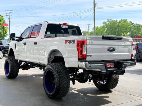 Used 2018 Ford F250 XLT w/ XLT Value Package image 5