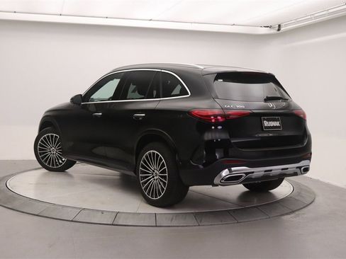 New 2026 Mercedes-Benz GLC 300 image 2