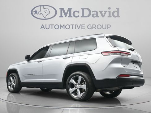 Used 2021 Jeep Grand Cherokee L Limited AWD/4WD image 30