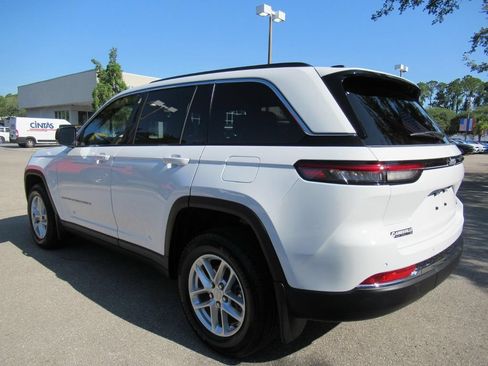 New 2026 Jeep Grand Cherokee Laredo X RWD image 5