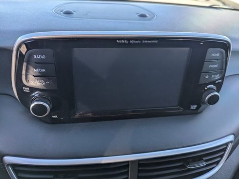 Used 2020 Hyundai Tucson Limited image 16