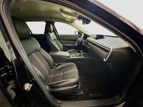 Used 2023 MAZDA CX-50 AWD 2.5 S w/ Cargo Package image 32