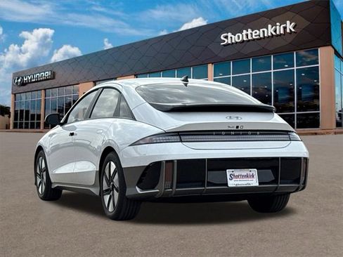 New 2025 Hyundai Ioniq 6 SE image 8