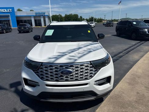 Used 2022 Ford Explorer Platinum w/ Equipment Group 601A AWD/4WD image 4