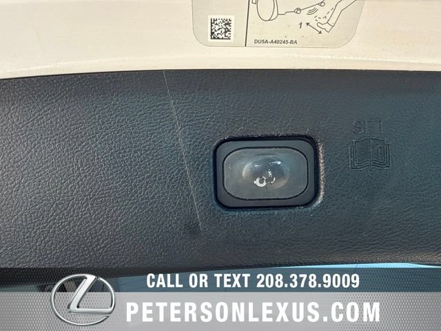 Used 2019 Ford Edge Titanium w/ Cold Weather Package AWD/4WD image 20