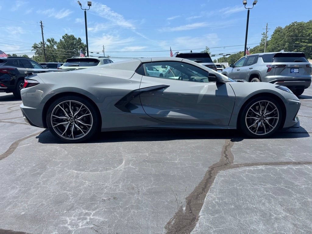 Used 2025 Chevrolet Corvette Stingray Preferred Conv w/ Z51 Performance Package RWD image 9