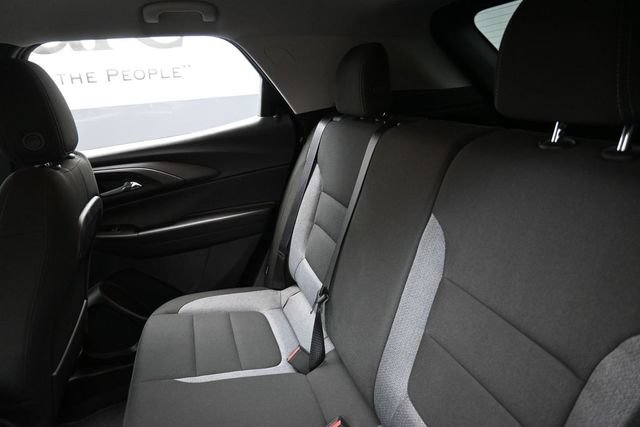 Used 2025 Chevrolet TrailBlazer LT w/ LT Cold Weather Package FWD image 21