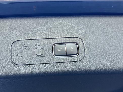 New 2026 Lincoln Aviator Premiere Sport Utility image 16