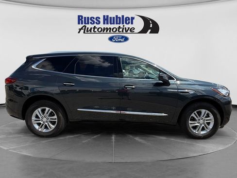 Used 2018 Buick Enclave Essence w/ Trailering Package FWD image 8