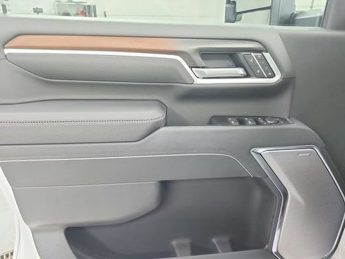 New 2026 GMC Sierra 2500 Denali w/ Denali Reserve Package AWD/4WD image 42
