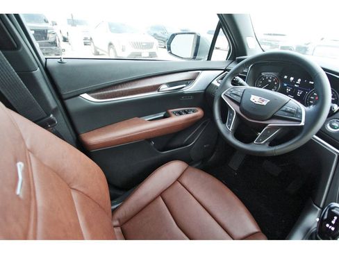 New 2026 Cadillac XT5 Premium Luxury w/ Driver Assist Package image 8