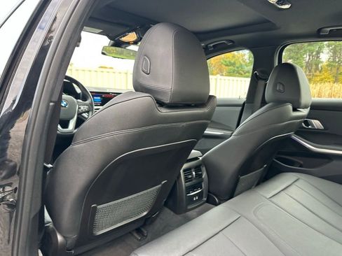 Used 2021 BMW 330i xDrive 330i xDrive w/ Driving Assistance Package image 25