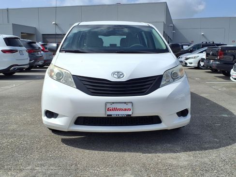 Used 2012 Toyota Sienna FWD image 20
