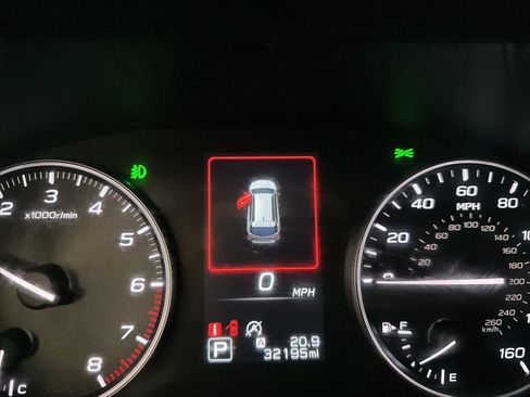 Used 2025 Subaru Outback Premium AWD/4WD image 11