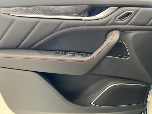 Used 2024 Maserati Levante Modena Ultima image 18