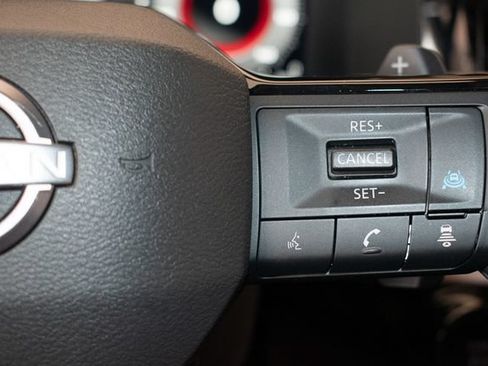 Used 2026 Nissan Pathfinder SL AWD/4WD image 26