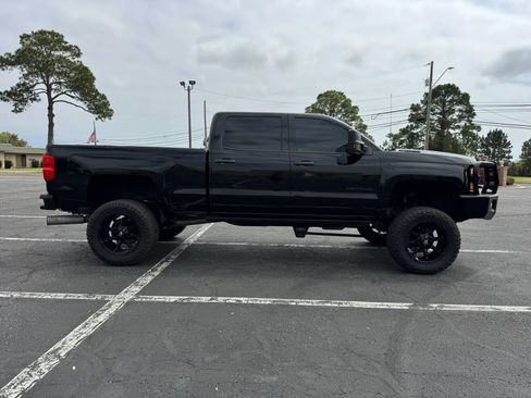 Used 2015 Chevrolet Silverado 2500 LT w/ LT Convenience Package image 5