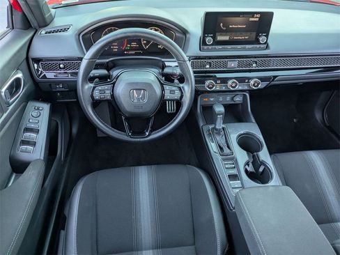 Used 2025 Honda Civic Sport image 25