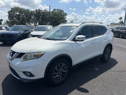 Used 2016 Nissan Rogue SL w/ SL Premium Package FWD image 3