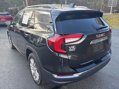 Used 2024 GMC Terrain SLT image 6