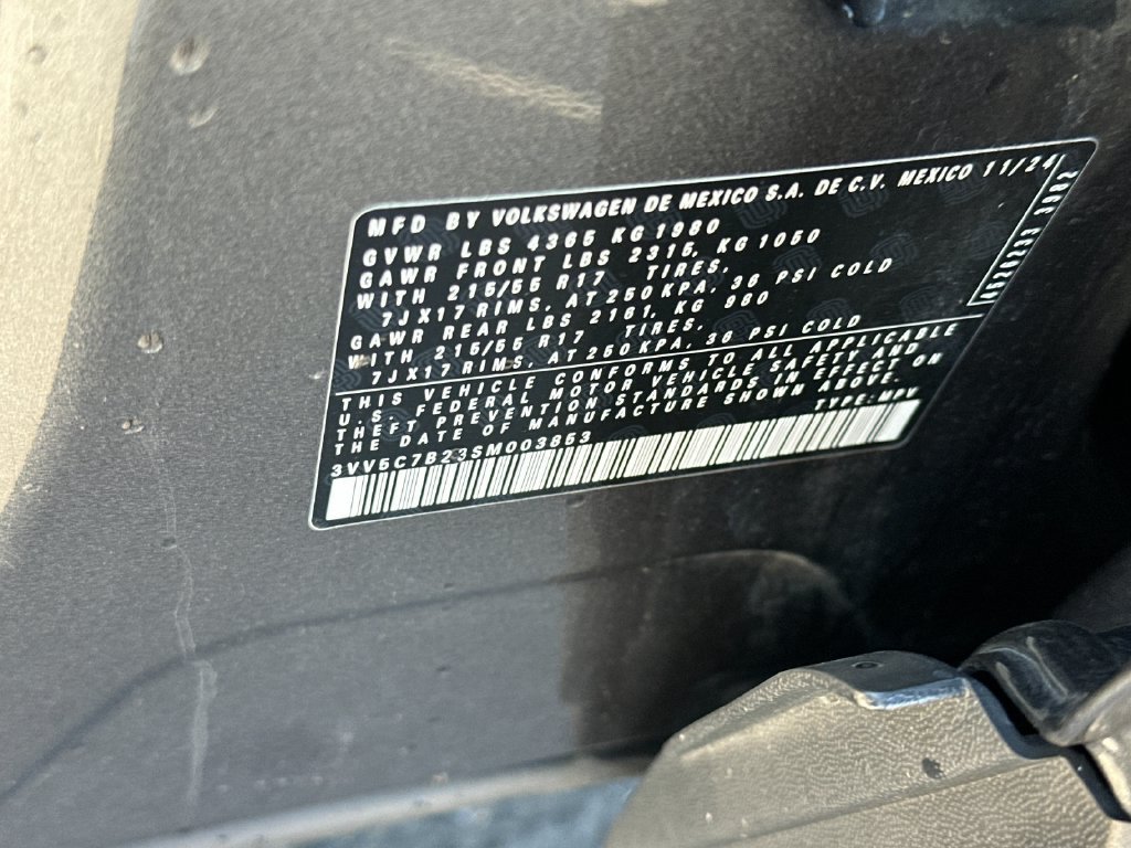 Used 2025 Volkswagen Taos S FWD image 27