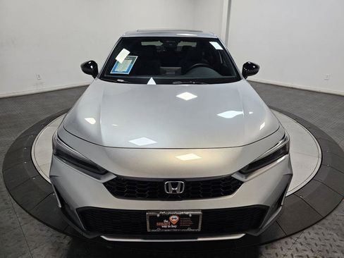 Used 2025 Honda Civic Sport Touring image 4